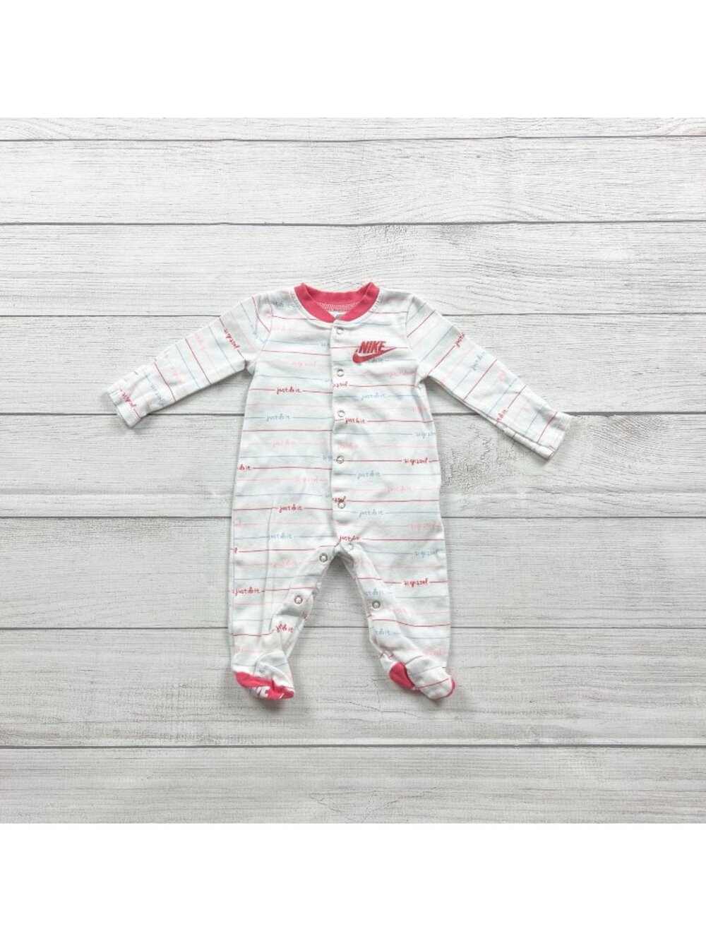 Nike Baby "Just Do It" White Long Sleeve Footed Sleeper Pajamas Snap 0-3 Months